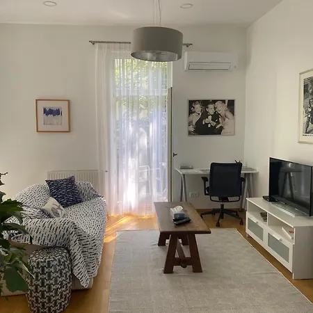 Superb 40 Sqm Terrace In The Greens Of Buda Centre *
