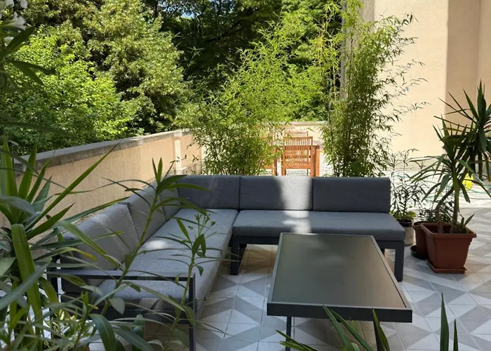 Superb 40 Sqm Terrace In The Greens Of Buda Centre * 布达佩斯